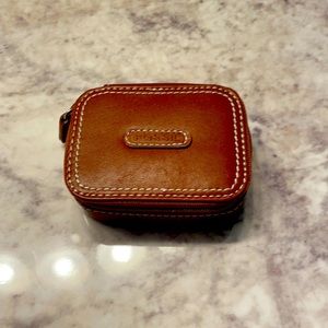 New FOSSIL LEATHER CASE PURSE